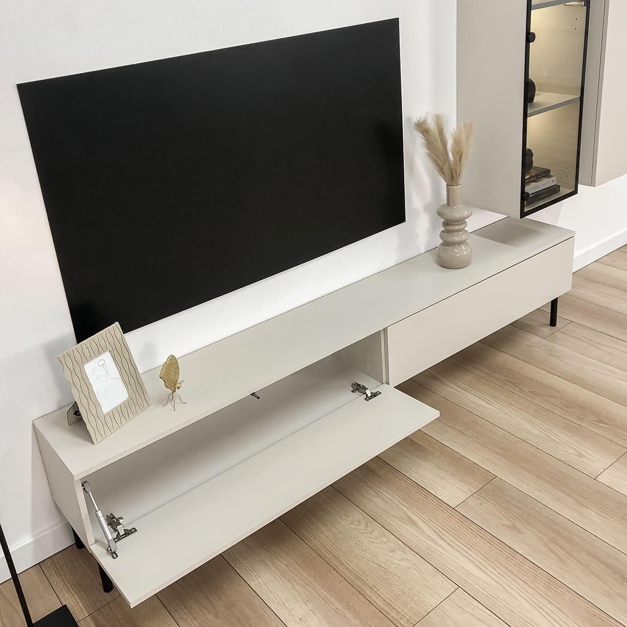 Komoda RTV 200 FIGO 01 kašmír - Obrázek 8