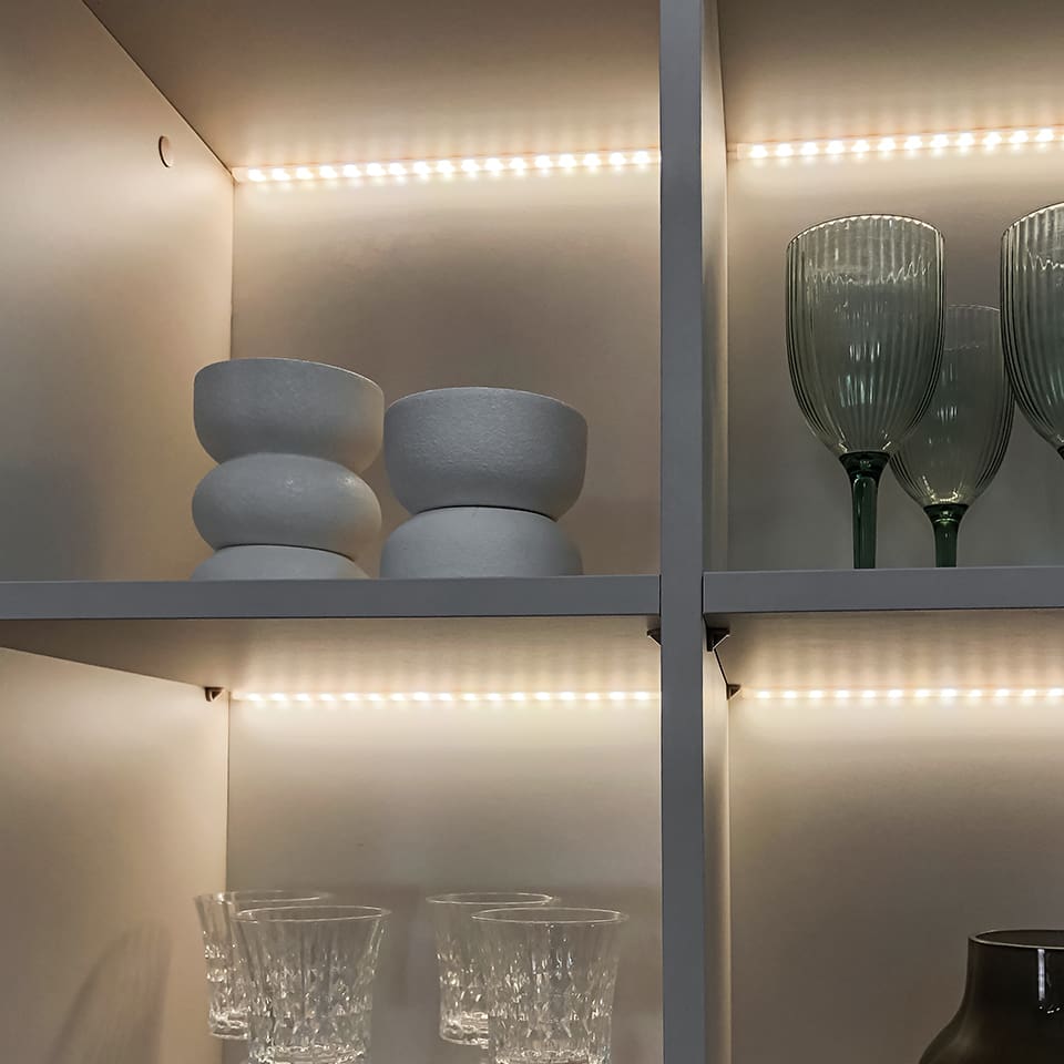 Vitrína FIGO 04 černá - Obrázek 8